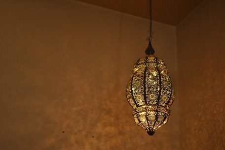 Photo Modern style metal mesh chandelier