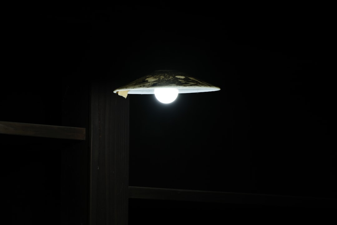Photo UFO table lamp